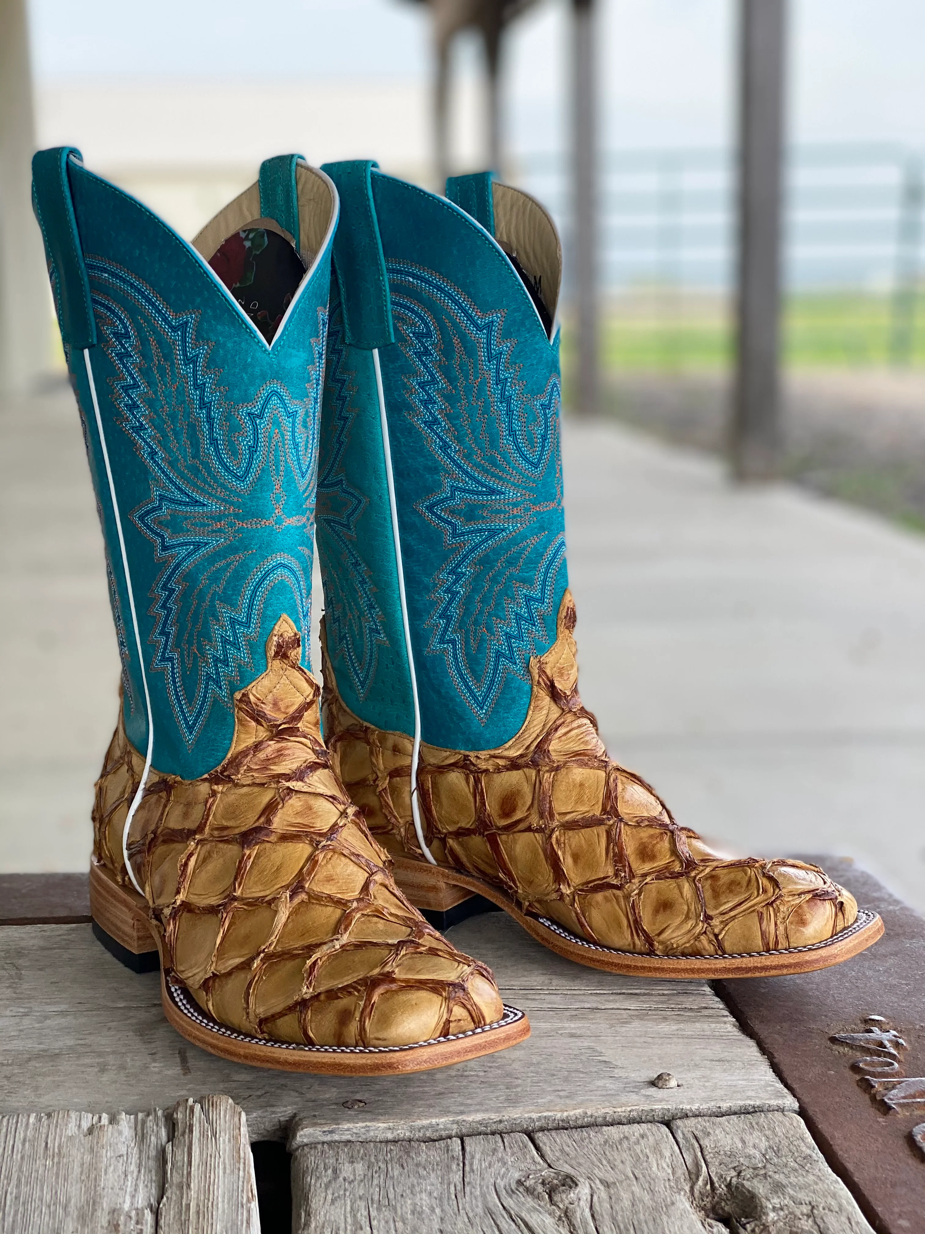 Macie Bean Top Hand | Antique Bass Ladies Boot