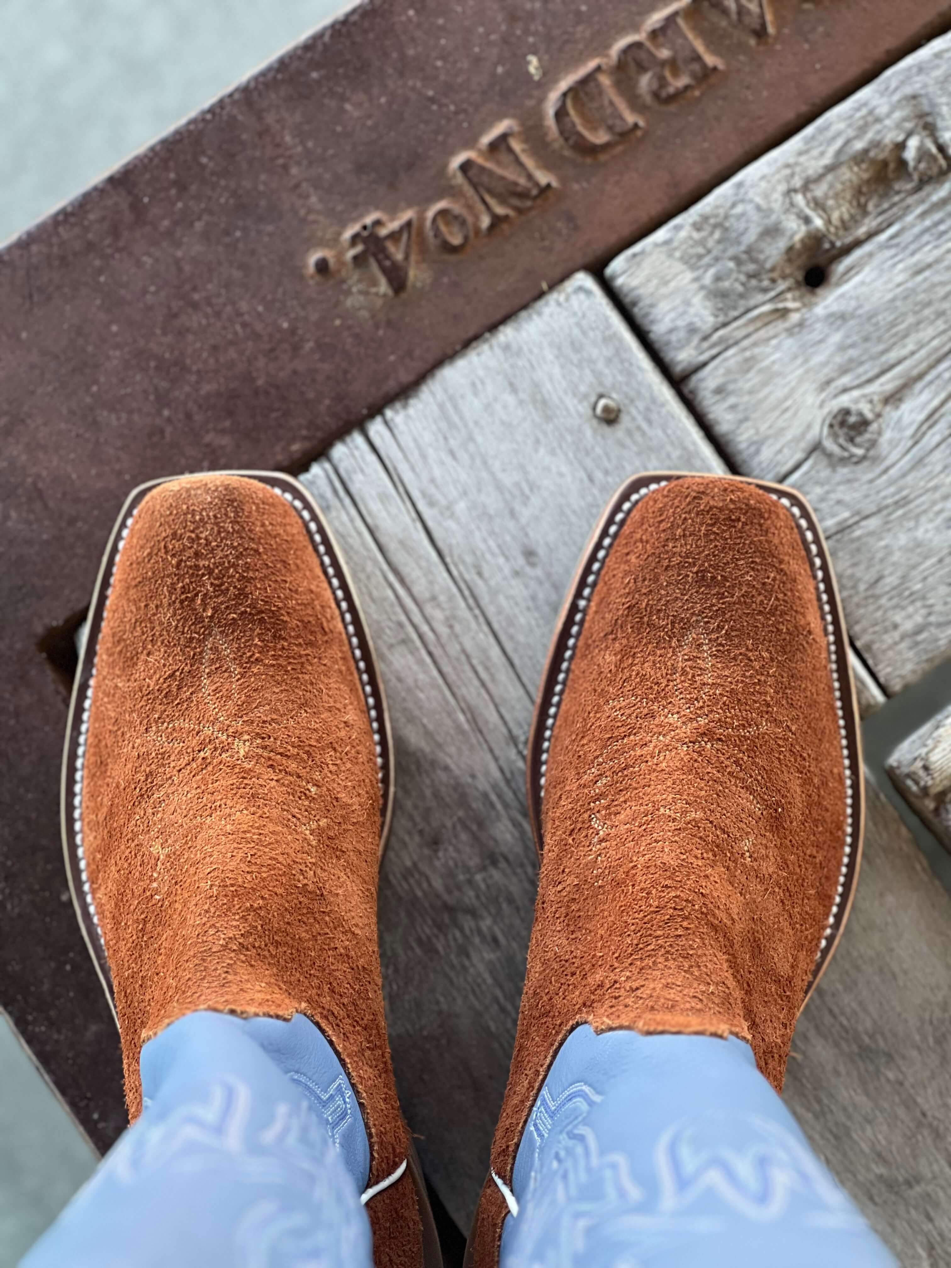 Olathe Boot Co. | Brown Mule Roughout O Toe Boot - Image 3