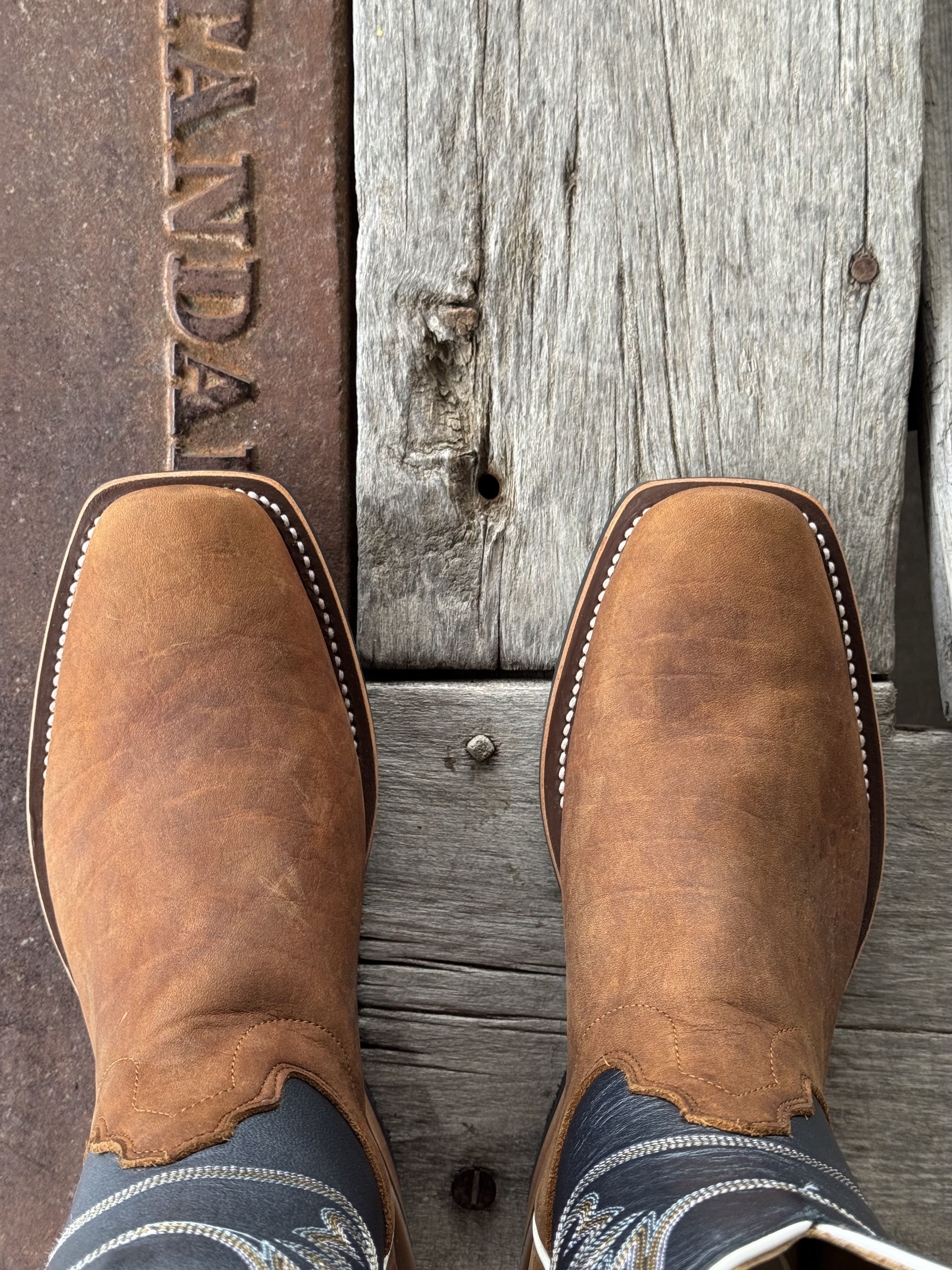 Olathe Boot Co. | Natural Brahma Bison O Toe Boot - Image 3
