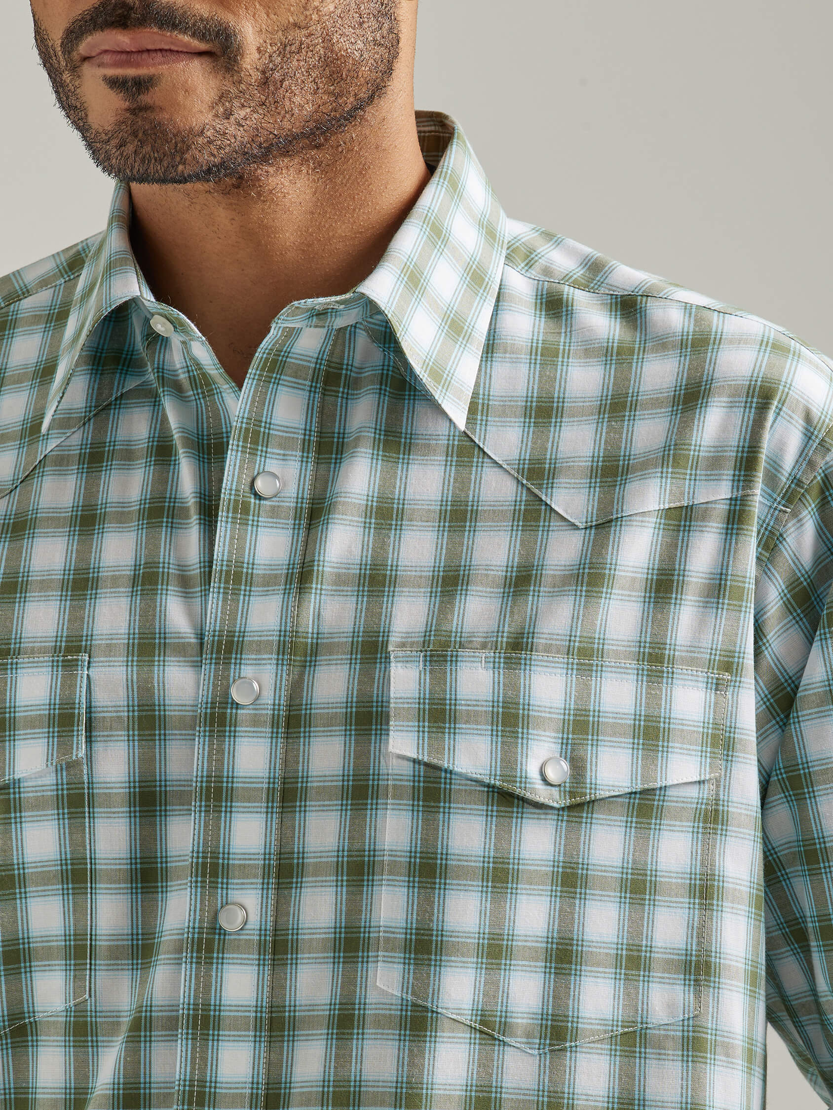 Wrangler | Wrinkle Resist Olive Plaid LS Western Shirt - Image 3
