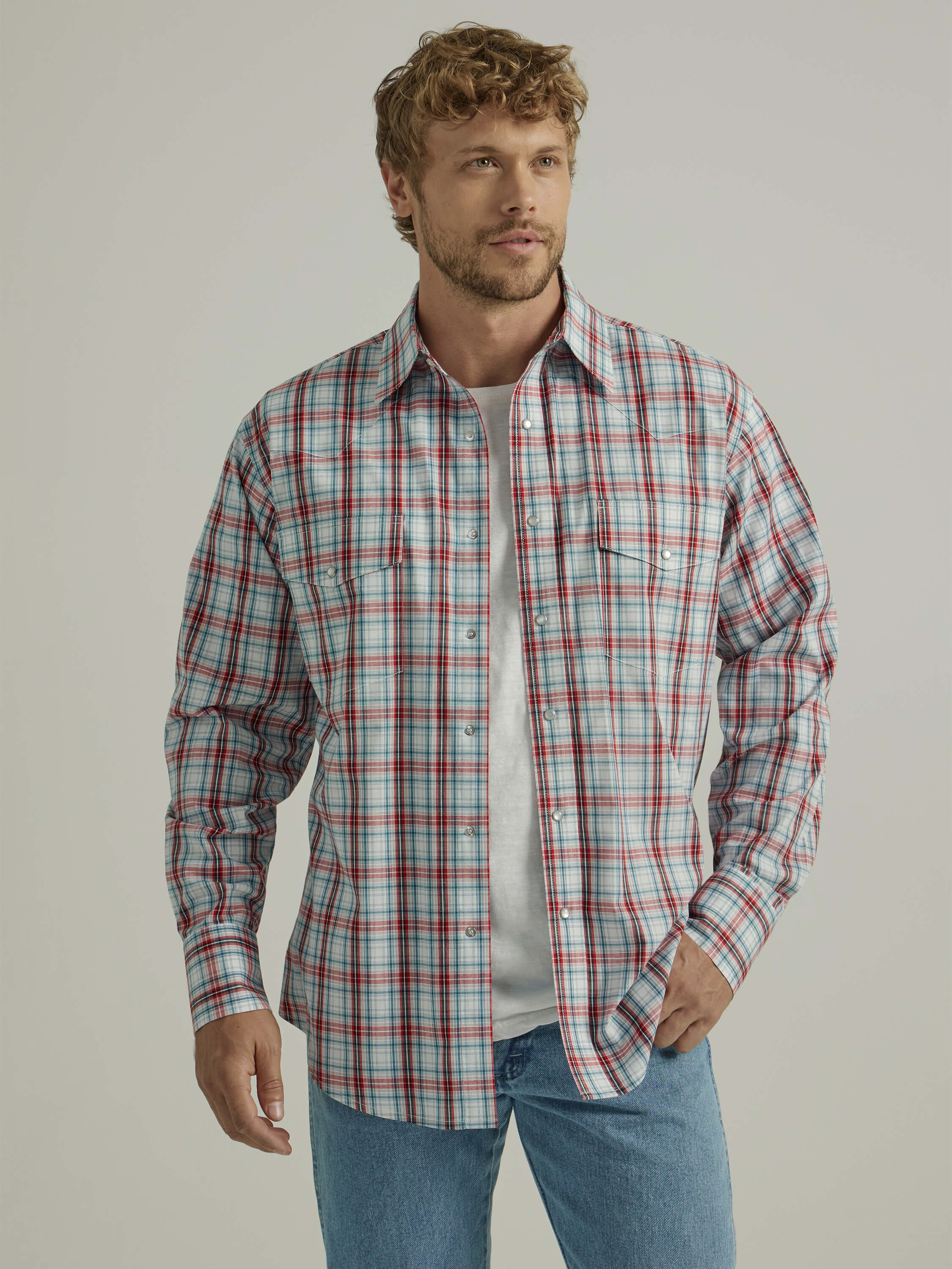 Wrangler | Wrinkle Resist Classic Fit Red Plaid LS Shirt